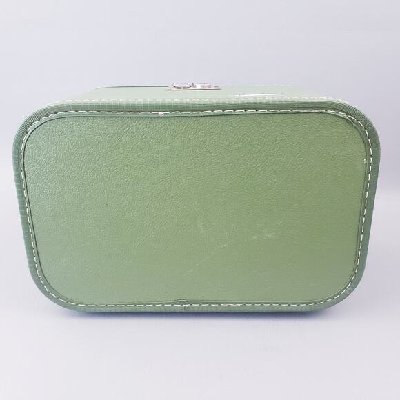 Vintage ‘70s Carilite Hard Shell Train Case Makeup Avocado Green No Key - Picture 7 of 14